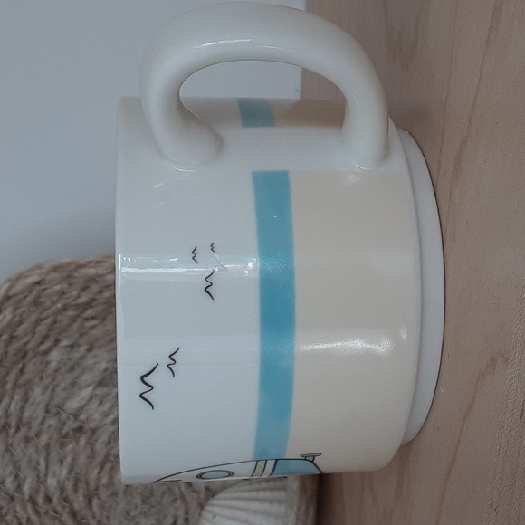 White River Home Seasons Summer Camper on Beach Stackable Mug 14 oz - Picture 2 of 7